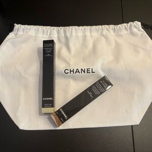 CHANEL eyeliners and pouch
